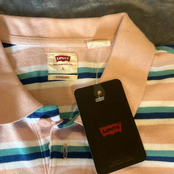 Levi’s button collared shirt NWT men’s Large - Picture 2 of 7
